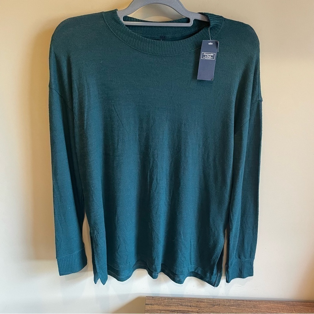 Abercrombie & Fitch Soft Crew Neck Lightweight Sweater Medium